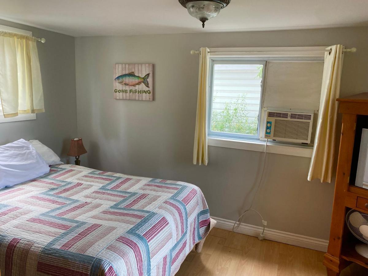 Merland Park Cottages And Motel Picton Extérieur photo