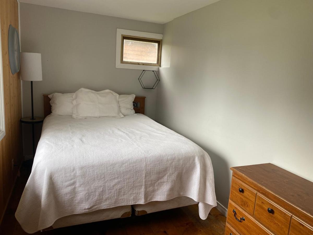 Merland Park Cottages And Motel Picton Extérieur photo