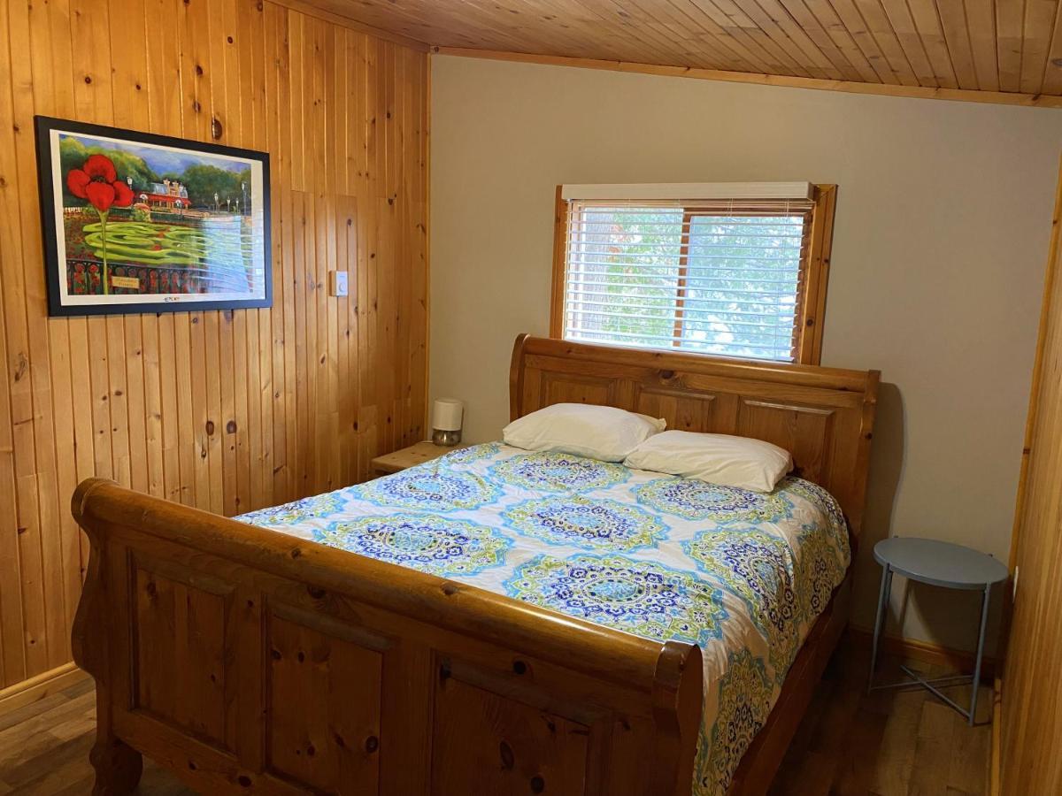 Merland Park Cottages And Motel Picton Extérieur photo
