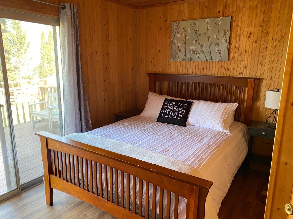Merland Park Cottages And Motel Picton Extérieur photo