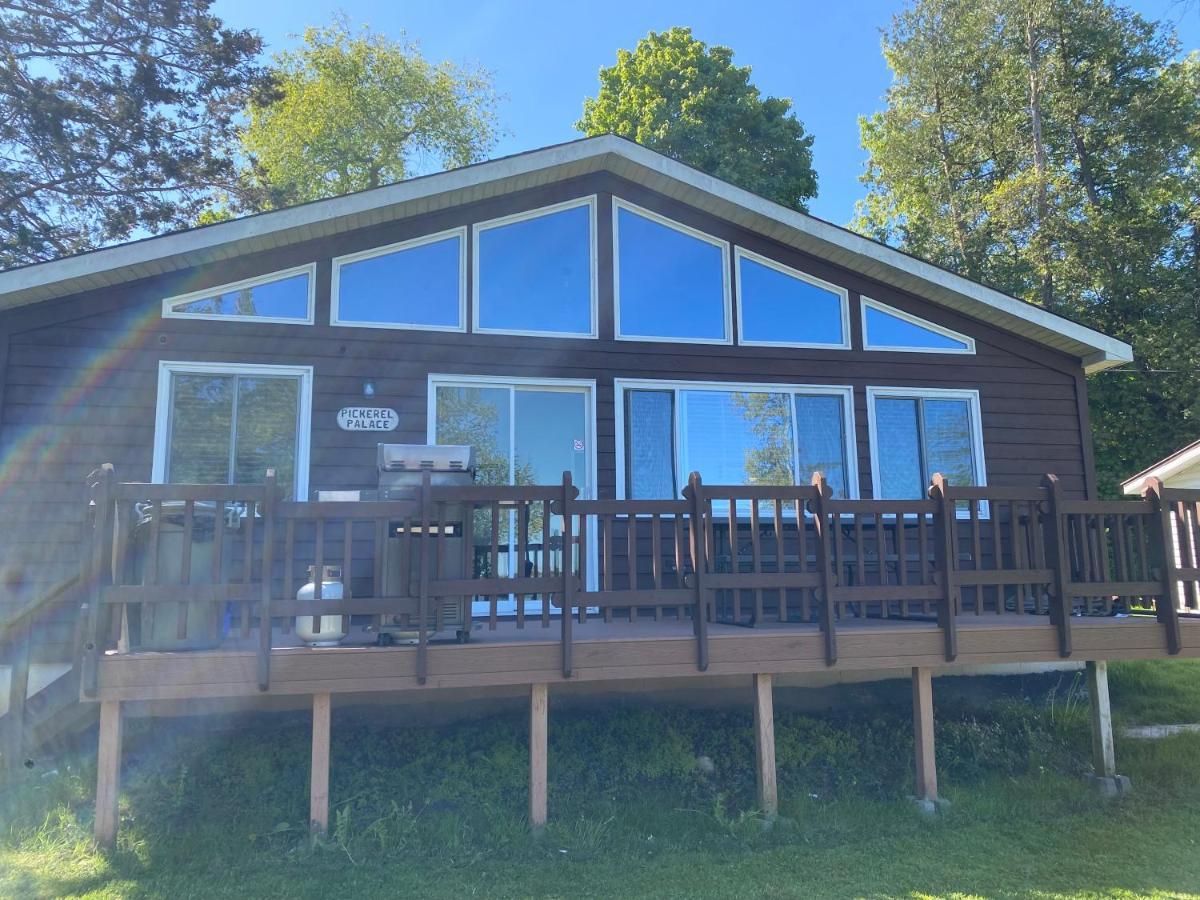 Merland Park Cottages And Motel Picton Extérieur photo